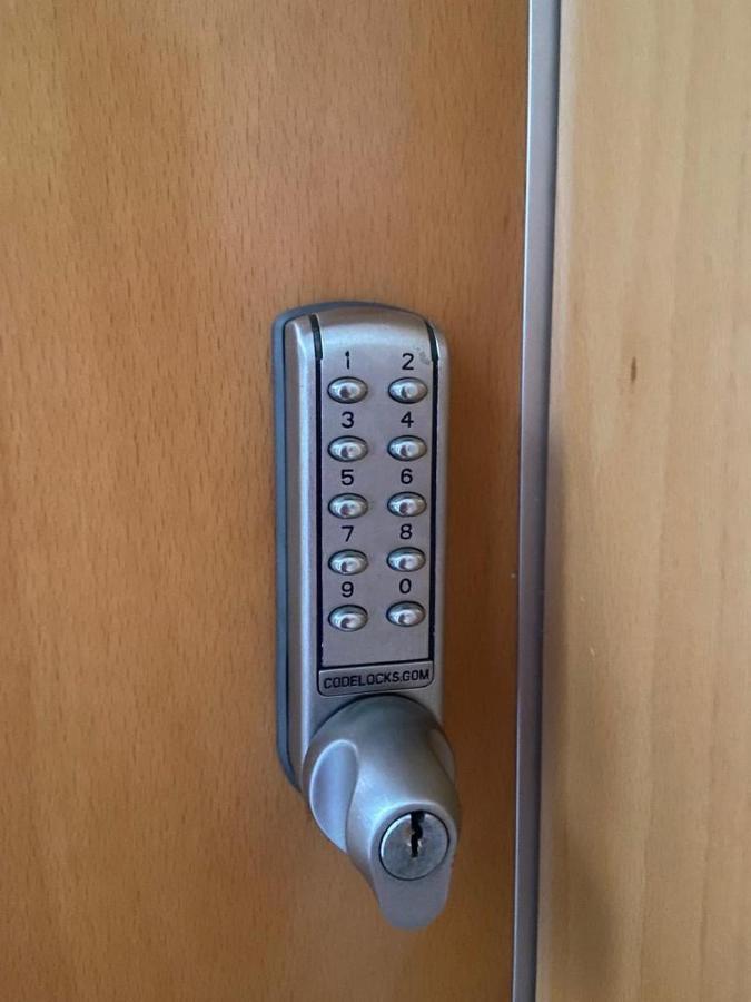 Apartamentos 16:9 Playa Suites Almeria Ngoại thất bức ảnh
